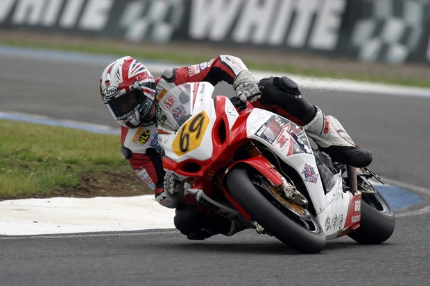 Gary Johnson in action at Knockhill (Dave Yeomans)